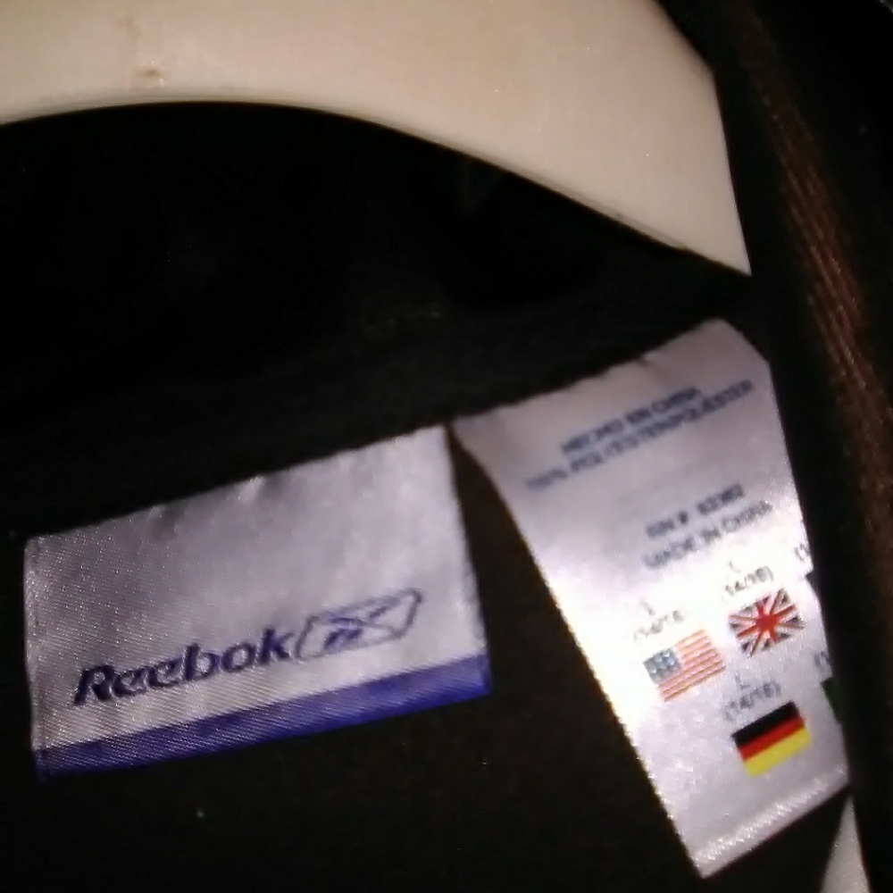Reebok - Picture 3 of 4